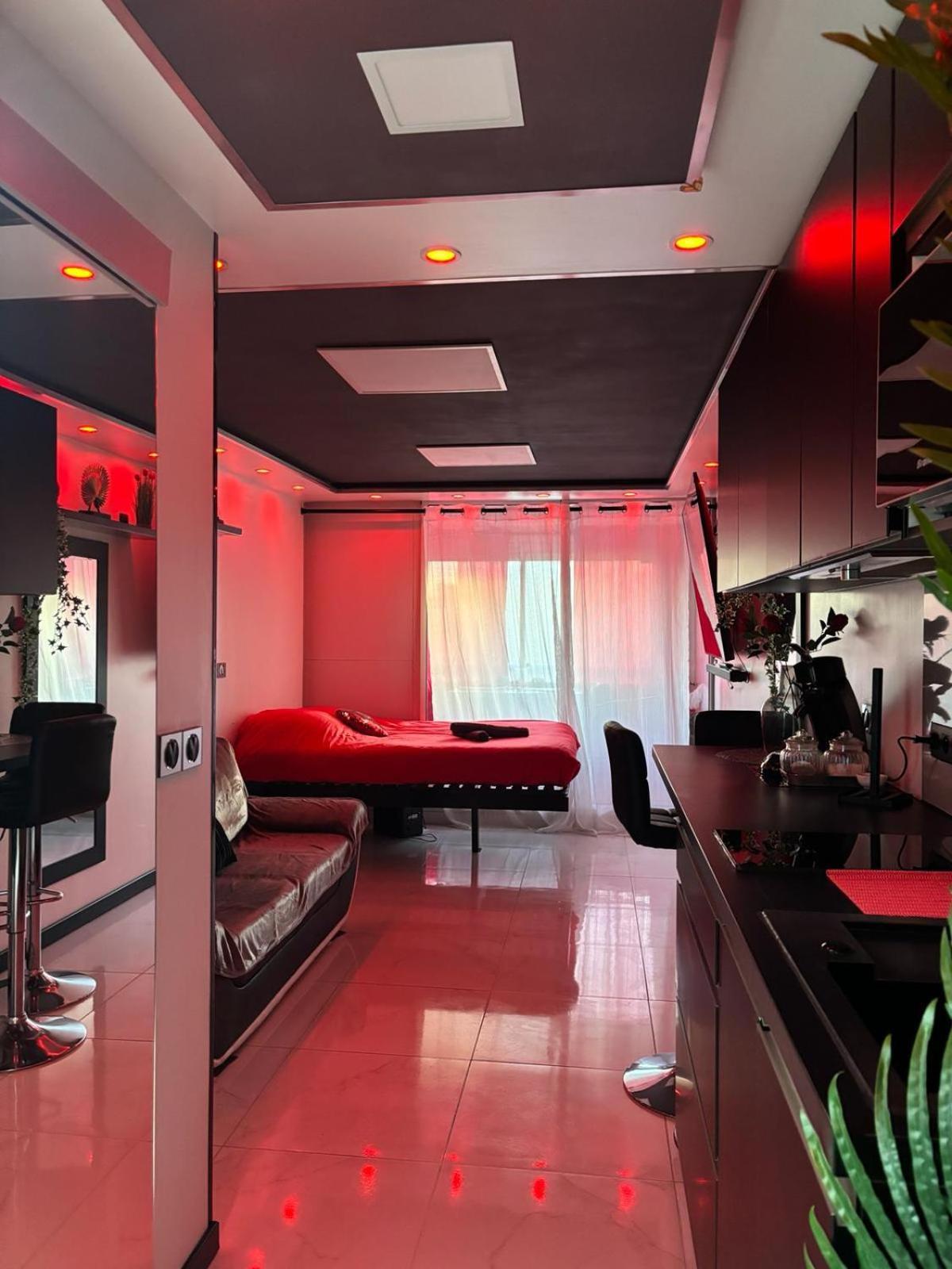 C12 Deluxe Apartment Agde Exterior photo