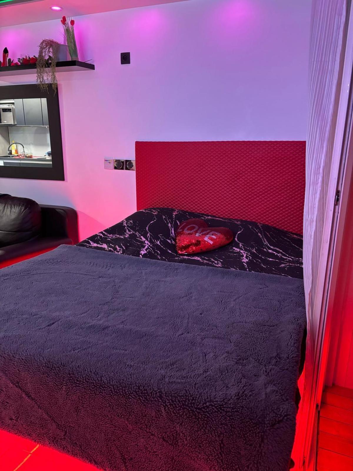 C12 Deluxe Apartment Agde Exterior photo
