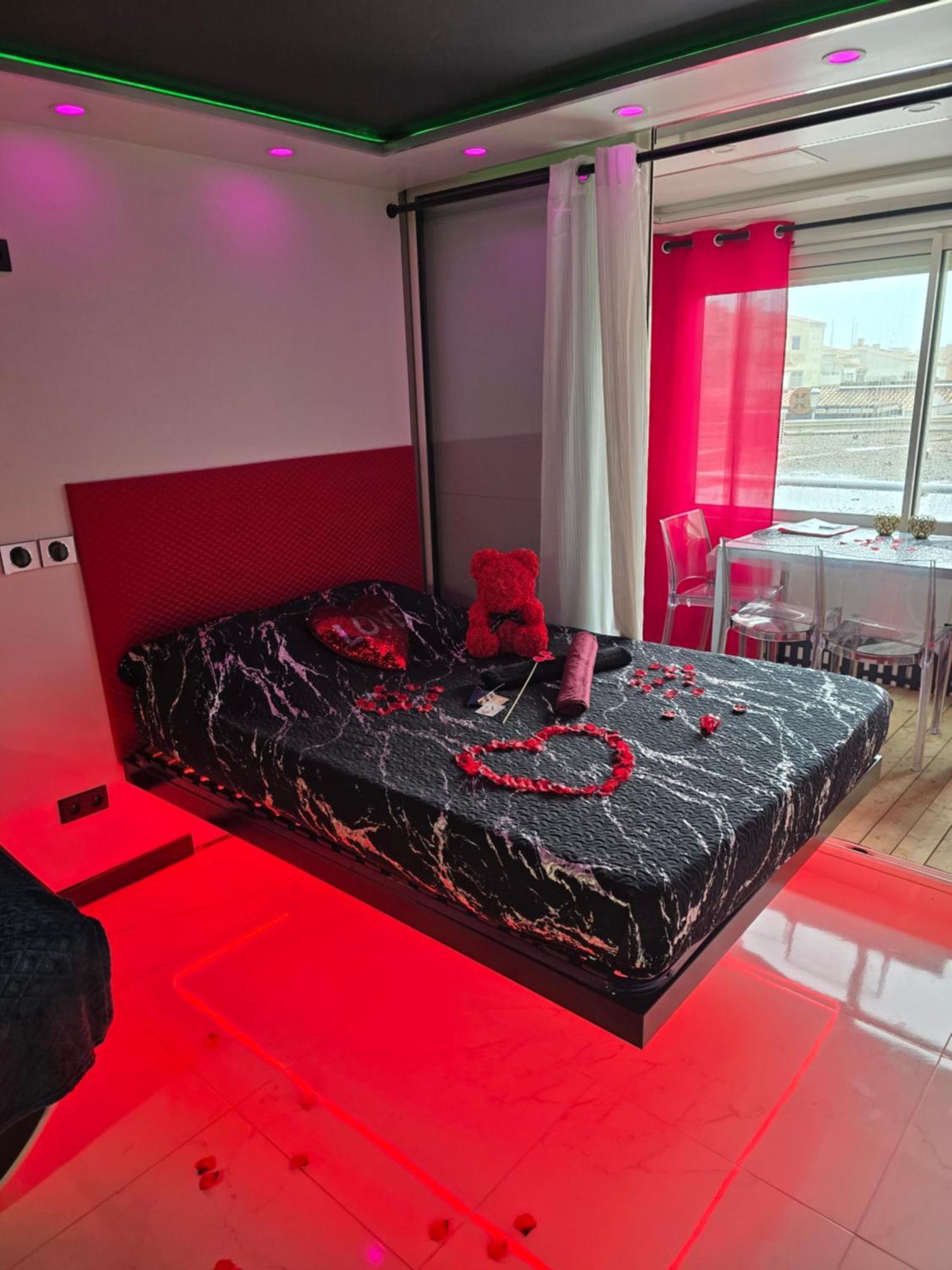 C12 Deluxe Apartment Agde Exterior photo